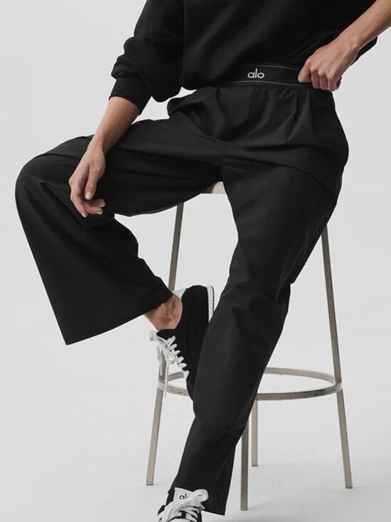 ALO Yoga Pants - NWT Alo Yoga Straight Leg Trouser Black (Regular) Essential wardrobe staple😁💓